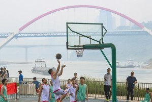 业余篮球队3V3防守的技巧与策略（提高篮球队防守能力的关键方法与训练）