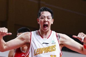 打篮球防守时是否可以撞人？（探讨篮球比赛中防守策略的合法性与道德性）