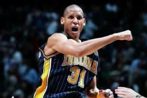 NBA三分球大赛纪录排行榜（探索NBA三分球大赛的辉煌历程，领略传奇射手们的无尽火力）