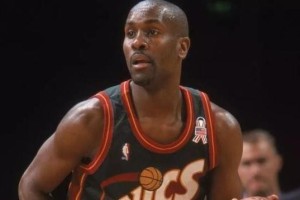 NBA历史上最厉害的篮球防守员排名表（探寻篮球历史中顶级防守之王的辉煌）