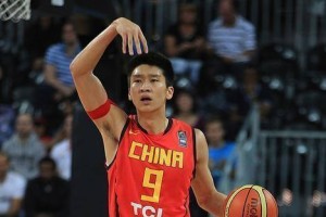 中国篮球历史最佳防守——铁墙风云（纪录片《中国篮球历史最佳防守》探索了中国篮球的防守传统和突破）