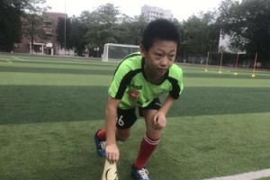 足球平常训练技巧（掌握关键技巧，提升足球水平）