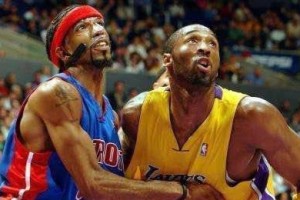篮球战术之五个位置最佳防守人选（全面分析篮球五个位置防守，提供最佳人选）