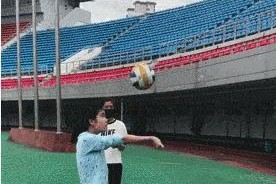 排球垫球辅助训练的技巧与要领（提升垫球水平的有效方法与动作要点）