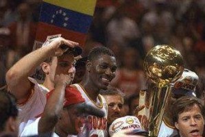 NBA历史总冠军数量个人排行榜（探索NBA历史上的总冠军得主及其荣誉）