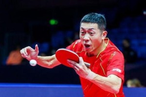 乒乓球比赛搏杀技巧（掌握技巧与战术，成为乒乓球场上的强者）