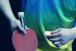 女生乒乓球发球技巧解析（掌握关键的接发球技巧，女生在乒乓球场上独领风骚）
