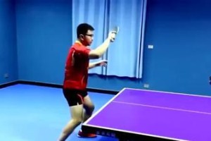 掌握乒乓球吊手腕发球技巧，提高球技水平（轻松发球，实现技术突破）