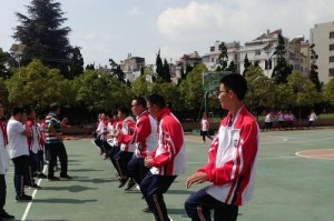 提升乒乓球水平的左手抛球技巧（乒乓球运动员必备的左手抛球技术训练方法）