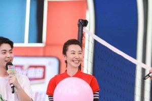 掌握排球侧滚救球的关键要领（学会侧滚救球动作，提升排球水平）