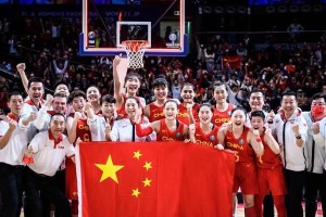 中国队在世界杯上创造的历史（迈向世界舞台的关键时刻）