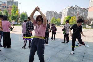 乒乓球托球跑的技巧与方法（轻松掌握乒乓球托球跑的秘诀，提高比赛技巧）