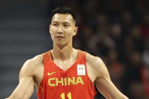 易建联（一位登顶NBA选秀排行榜的亚洲之子）