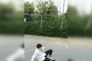 篮球针对性防守的搞笑段子——挑战对手的神奇招数（以篮球为媒介，带你领略防守的欢乐世界！）