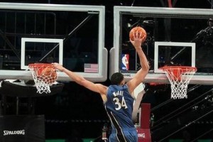 NBA球星三分球纪录排行榜（追逐命中率与创新记录，篮球界的射手之路）