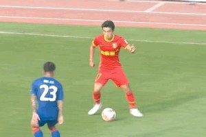 掌握足球头球技巧的关键（提高头球能力的训练方法和要点）