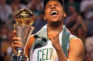 NBA历年FMVP数据排行榜的统计与分析（探索NBA历年FMVP数据，揭示最佳球员的荣耀之路）