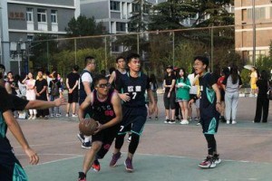篮球赛中防守回合的关键时间（解析防守回合多少秒对于比赛的影响和策略）