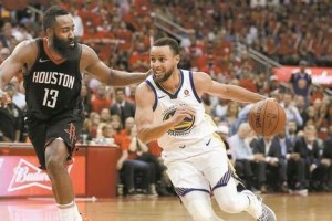 篮球防守10秒是否算犯规？（解析NBA对于10秒防守规则的应用）