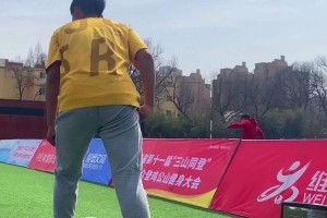 足球绕杆技巧训练计划（提升踢球技巧，征服难度杆的秘籍）