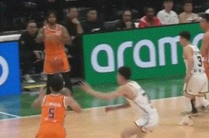 揭秘篮球2号位防守区域的技巧（探究2号位防守区域的最佳位置及策略）