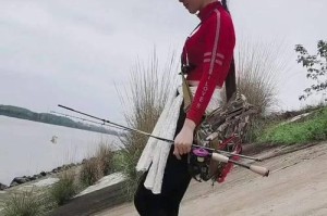 12岁女生可以玩路亚钓鱼吗？（年轻钓友探索新领域，女生娴熟掌握路亚技巧）