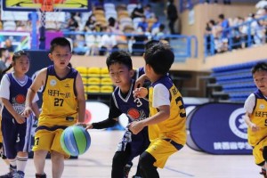 U10篮球精英班防守训练的重要性（提升年轻球员综合素质，打造坚实的篮球基础）