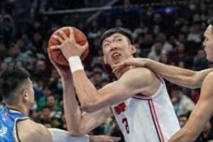 中国篮球防守战士（篮球巨星姚明在防守端的卓越表现）