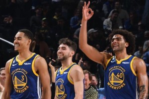 NBA17-18赛季最新排行榜出炉（争夺总冠军的角逐正进入白热化阶段，谁将称王？）