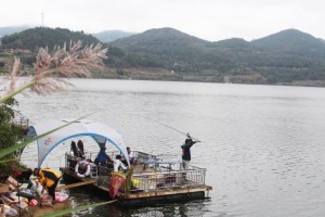 以升钟湖为主题的最新钓鱼情况路亚攻略（揭秘升钟湖钓鱼秘籍，让你成为路亚高手）