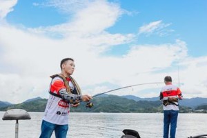 路亚钓鱼专用车使用指南（为钓鱼爱好者提供全面的路亚钓鱼专用车使用技巧与建议）
